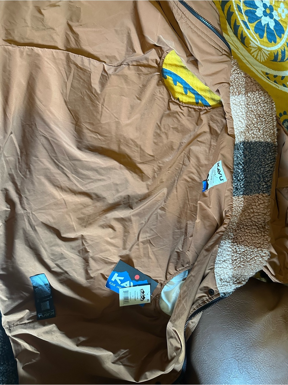Kavu Brown Quilted & Plaid Sherpa Vest - Picture 3 of 5